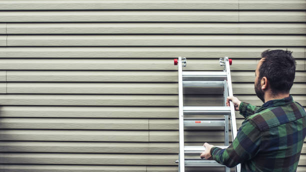 How To Choose The Right Materials for Your Siding Installation in 'Rialto, CA